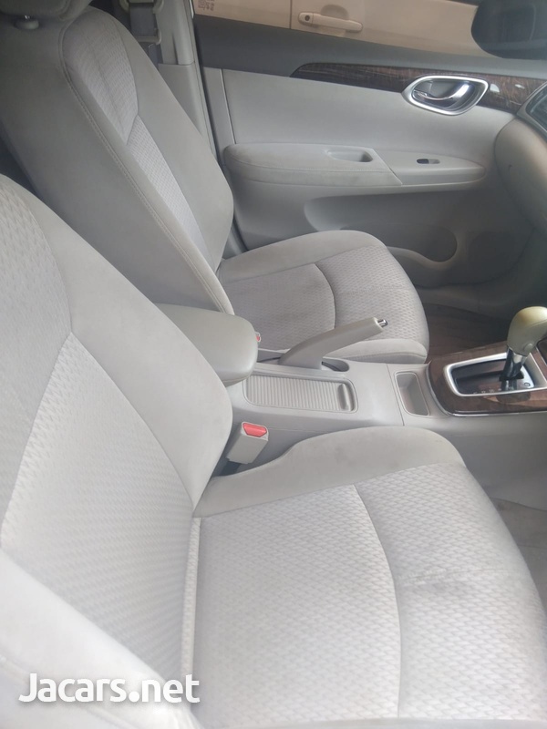 Nissan Sylphy 1,8L 2014-6