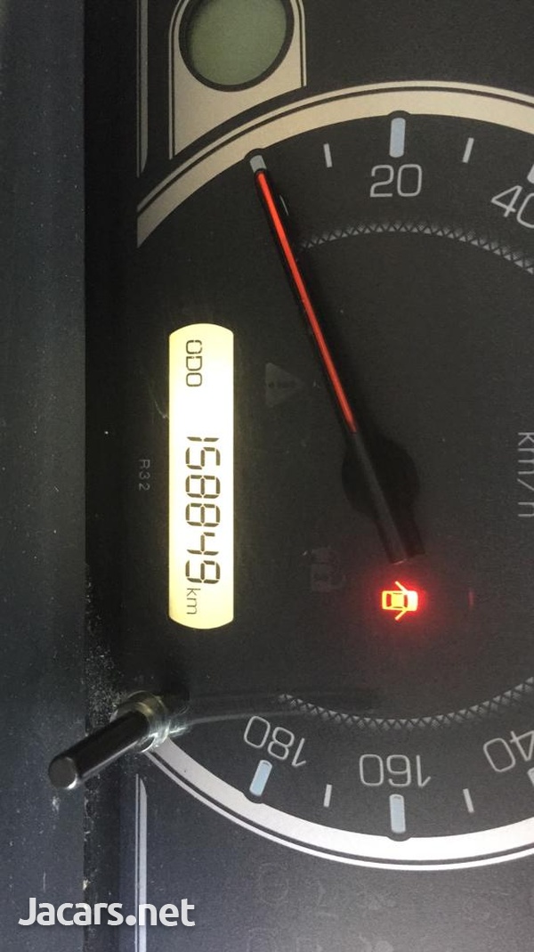 Toyota Voxy 2,0L 2016-8