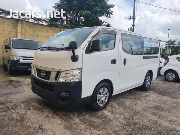 Nissan Caravan 2016-10