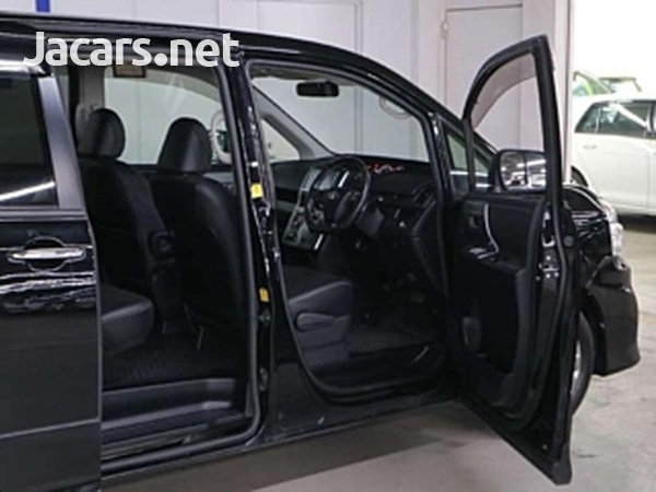 2013 Toyota Voxy-5