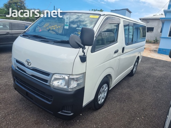Toyota Hiace 2,0L 2013-1