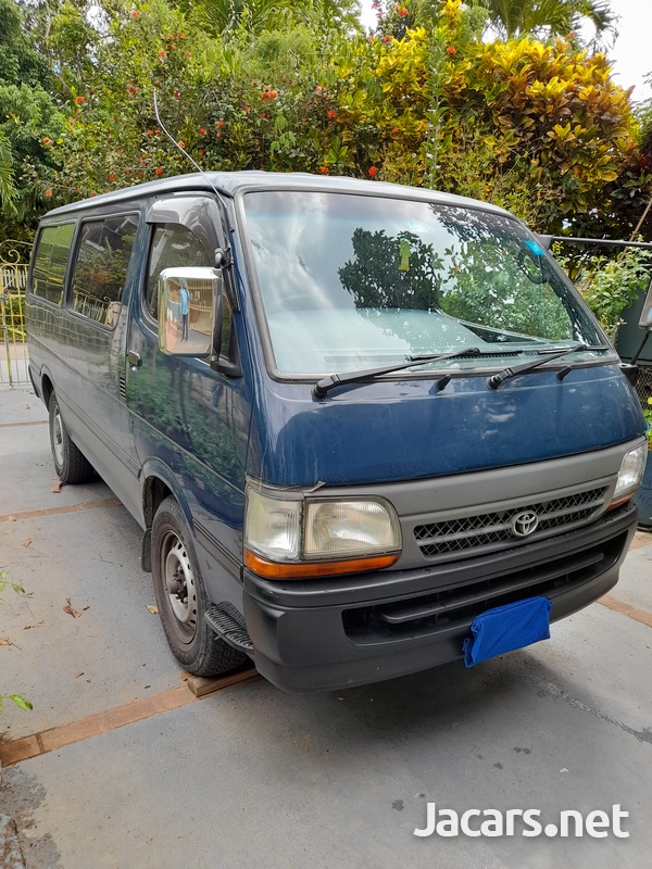 Toyota Hiace 5,0L 2004-1