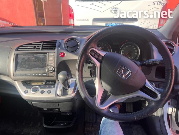 Honda Stream 2,0L 2014-2