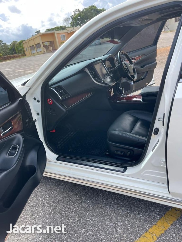 Toyota Crown 3,5L 2014-3