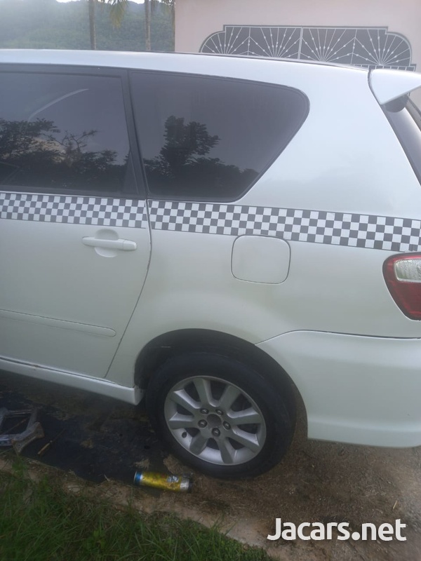 Toyota Ipsum 2,4L 2006-3
