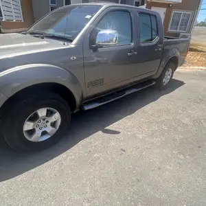 2013 Nissan Navara, Saint Catherine