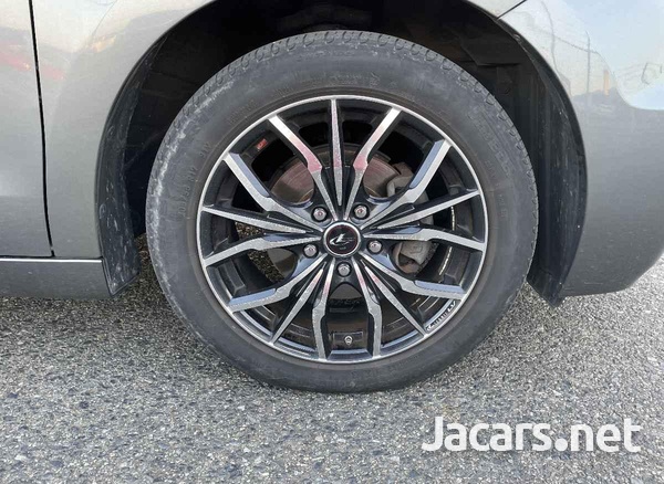 Honda Stepwgn 1,8L 2012-8