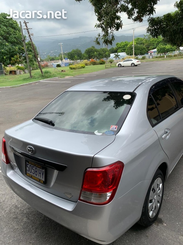 Toyota Axio 1,5L 2014-5
