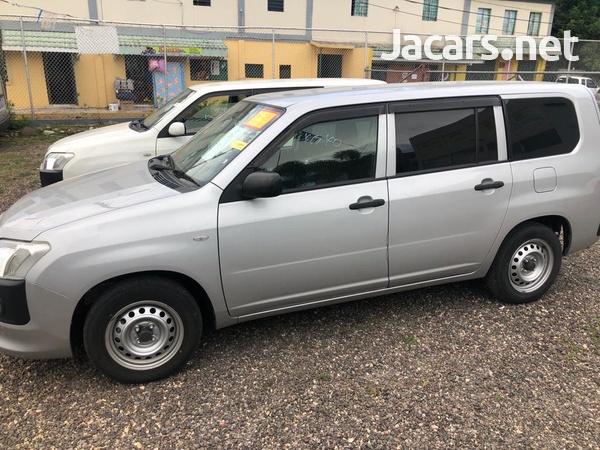 Toyota Probox 1,5L 2017-3