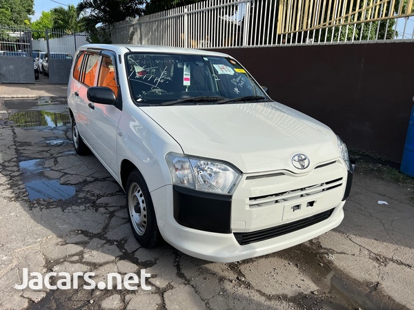 Toyota Probox 1,5L 2017-2