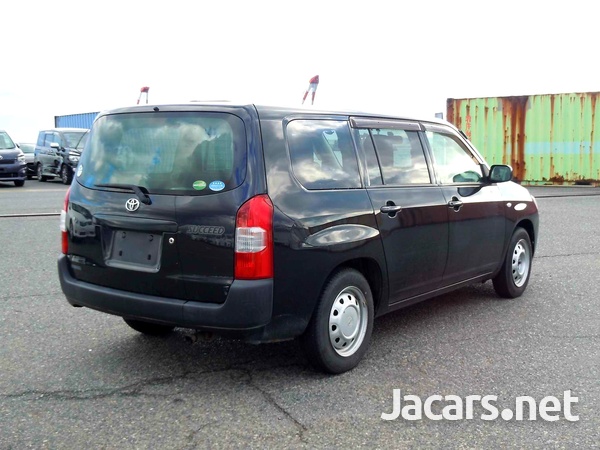 Toyota Probox 1,5L 2016-9