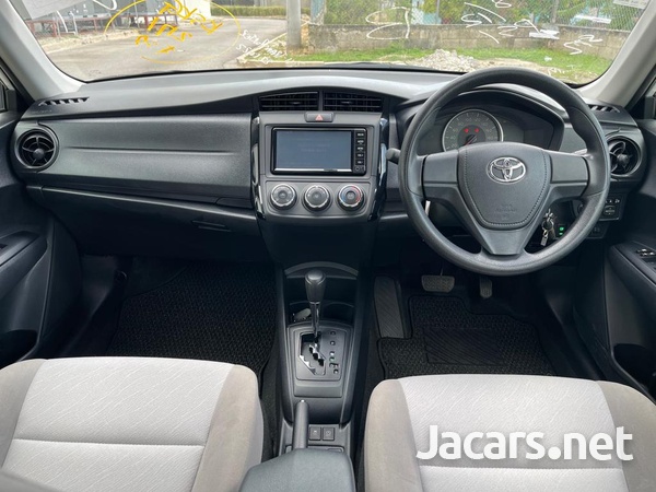 Toyota Axio 1,5L 2017-6
