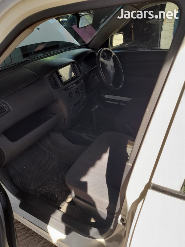 Toyota Probox 1,5L 2012-7
