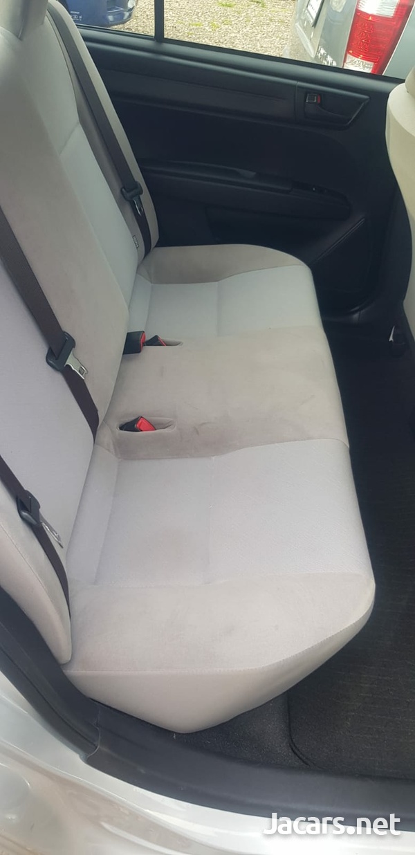 Toyota Axio 1,5L 2017-7