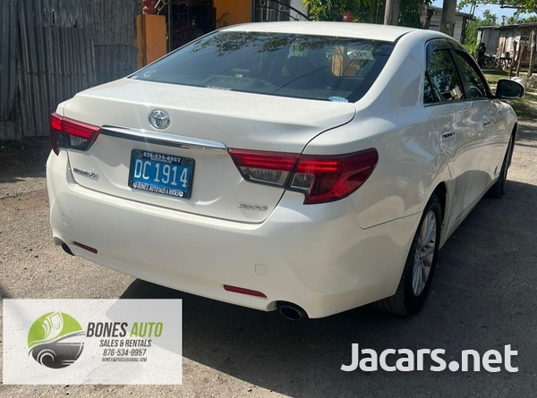 Toyota Mark X 2,5L 2013-4