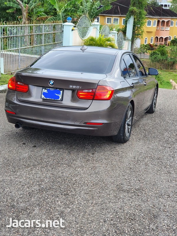 BMW 3-Series 2,0L 2013-2