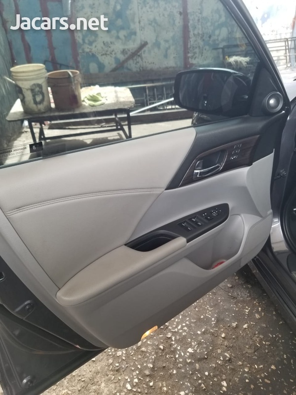 Honda Accord 2,0L 2017-6