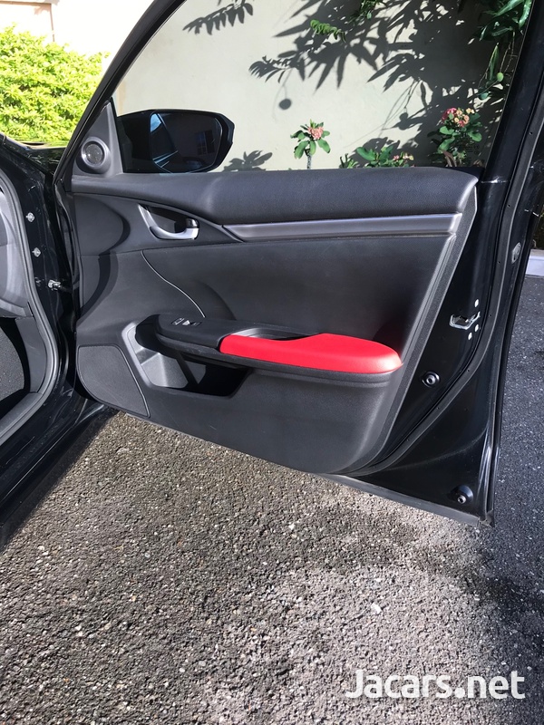 Honda Civic 1,5L 2019-12