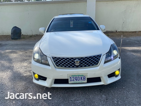 Toyota Crown 3,5L 2011-7