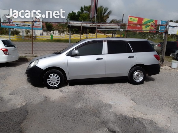 Nissan AD Wagon 1,5L 2013-7