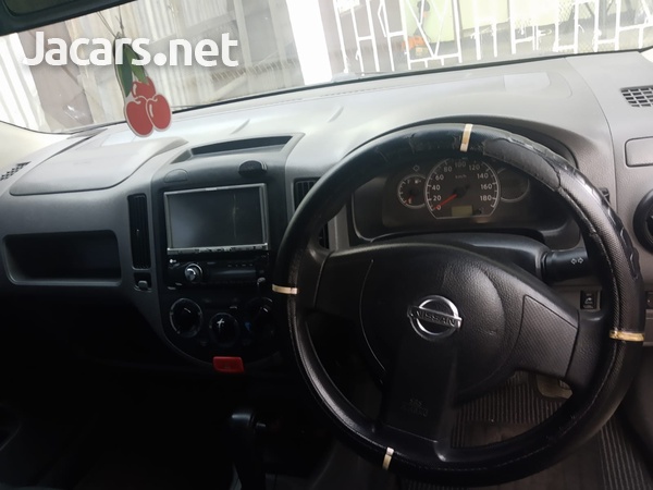 Nissan AD Wagon 2,0L 2012-5