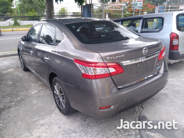 Nissan Sylphy 1,8L 2013-4