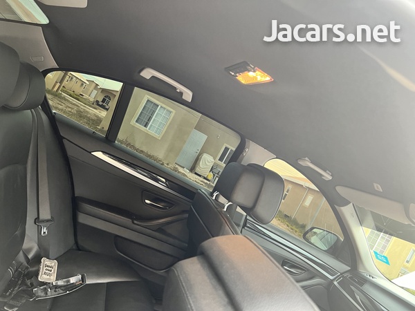 BMW 5-Series 2,0L 2012-7
