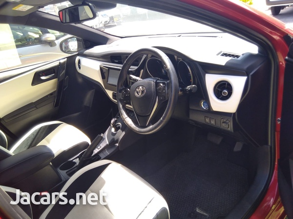 Toyota AURIS 1,5L 2017-6