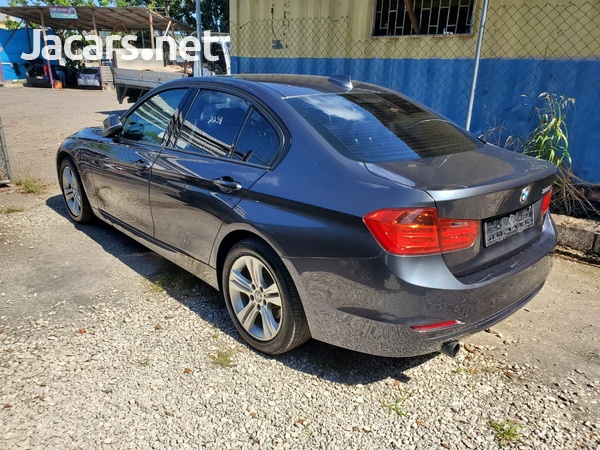 BMW 3-Series 2,0L 2012-11