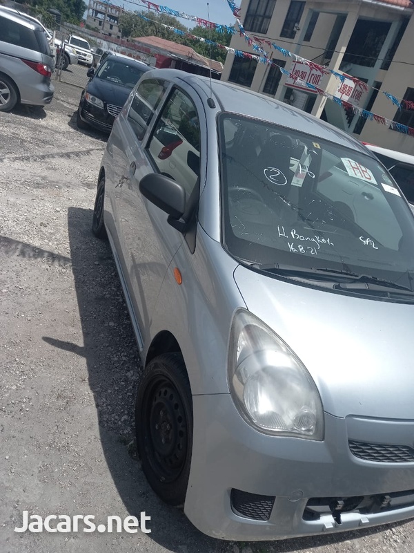 Daihatsu MIRA 0,7L 2015-8