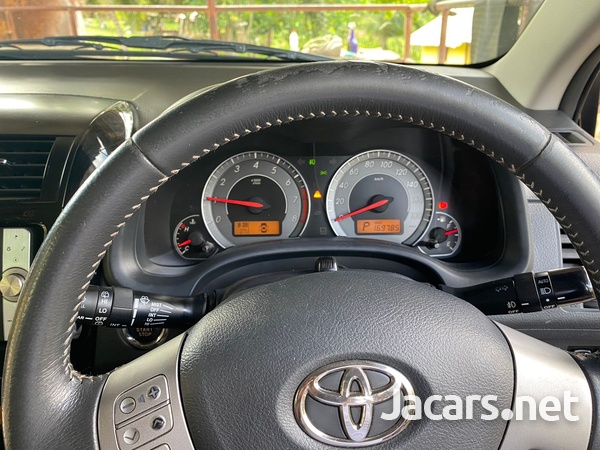 Toyota Fielder 1,6L 2011-6