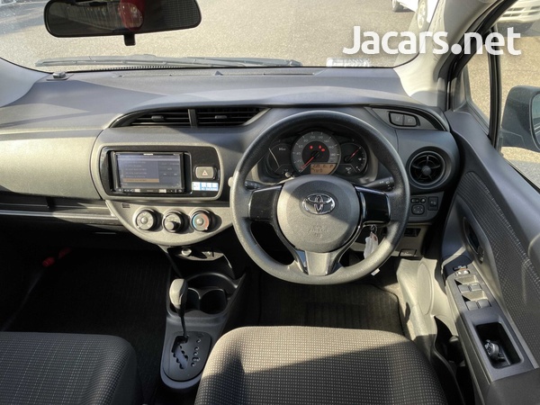 Toyota Vitz 1,0L 2019-8