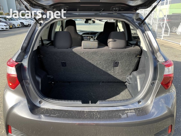 Toyota Vitz 1,0L 2019-5