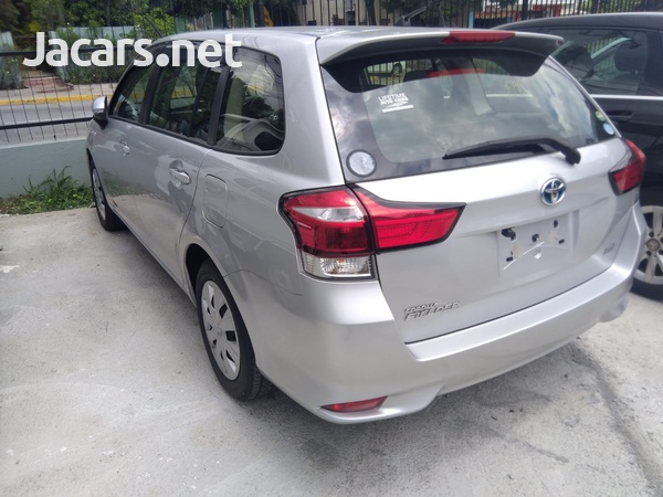 Toyota Fielder 1,5L 2016-2