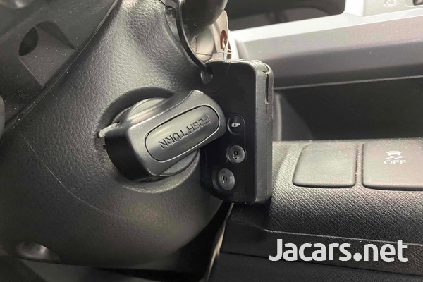 Honda Stepwgn Spada 2,0L 2013-11