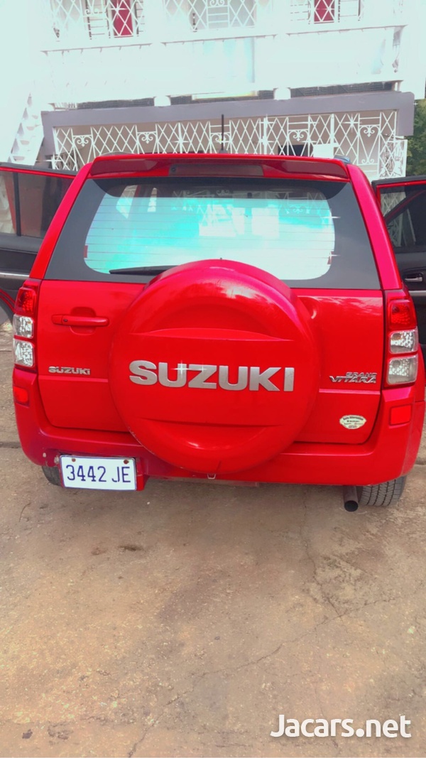 Suzuki Grand Vitara 2,0L 2007-3