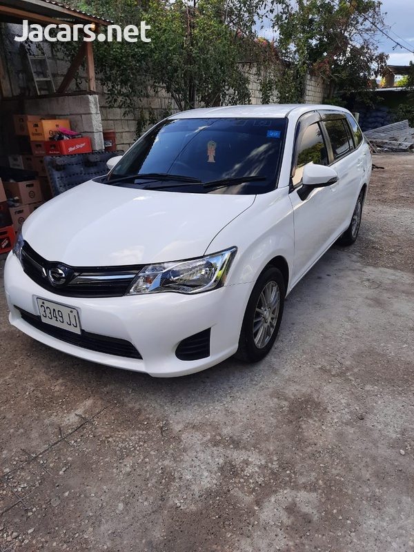 Toyota Fielder 1,5L 2014-7