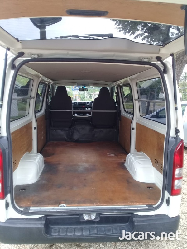 2016 Toyota Hiace Diesel Bus-10