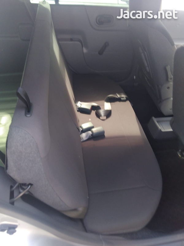 Nissan AD Wagon 1,5L 2016-6