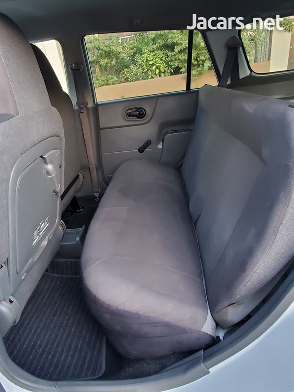 Nissan AD Wagon 1,5L 2014-1