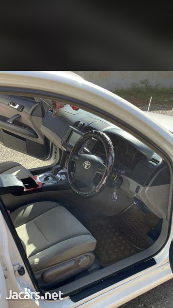Toyota Mark X 2,5L 2009-7
