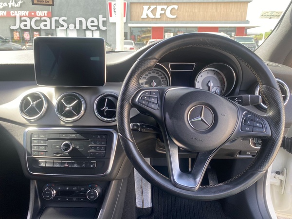 Mercedes-Benz CLA-Class 1,8L 2015-11