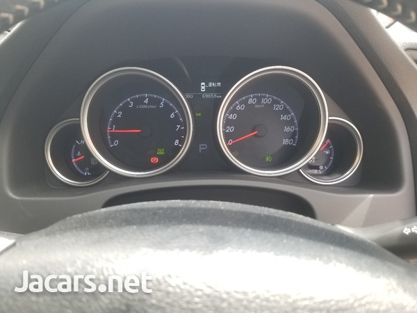 Toyota Mark X 2,5L 2017-9