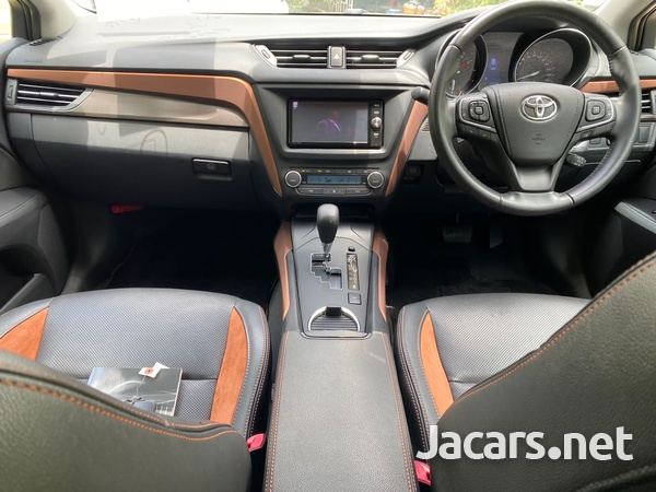 Toyota Fielder 2,0L 2017-5