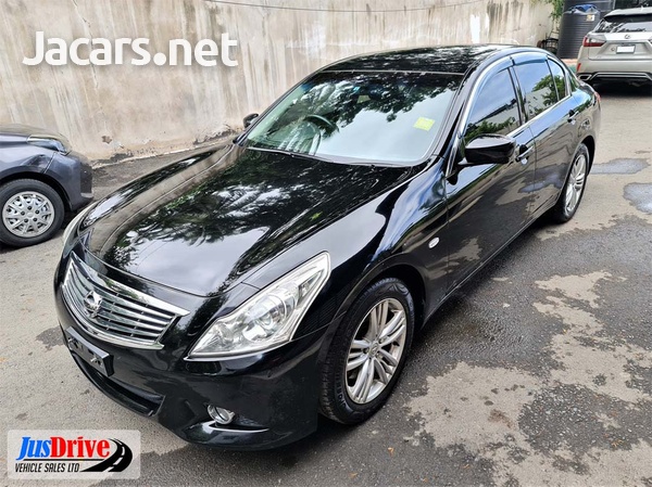 Nissan Skyline 2,5L 2012-3