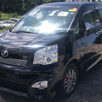 Toyota Voxy 2,0L 2013 Toyota Voxy 2,0L 2013