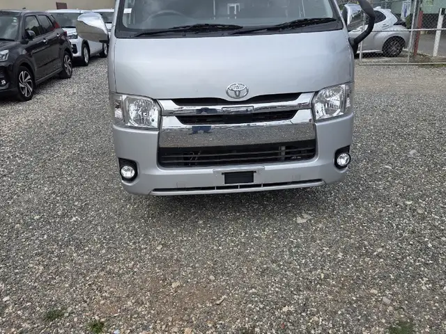 2020 Toyota Hiace Super GL, Kingston