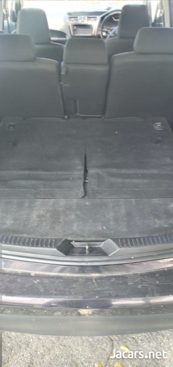 Mazda Premacy 1,3L 2014-9