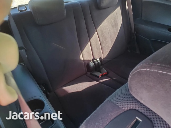 Honda Stream 1,5L 2008-8