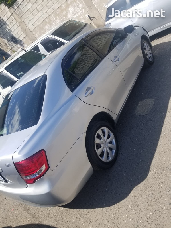 Toyota Axio 1,5L 2011-5